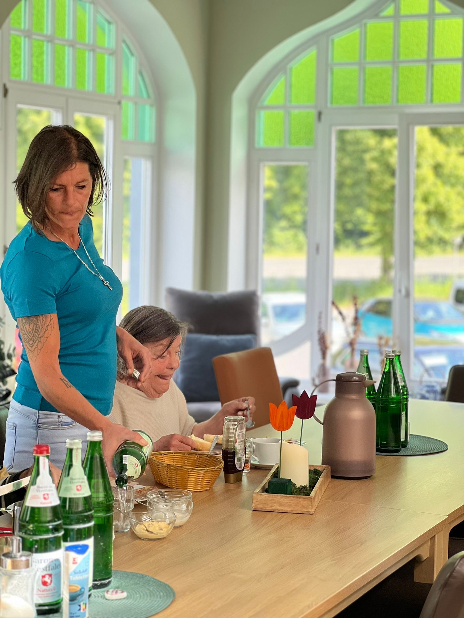 Gäste der Tagespflege Grafensteinerhöh beim gemeinsamen Zusammensein